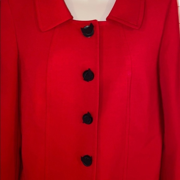 Tahari Coat - Picture 2 of 11